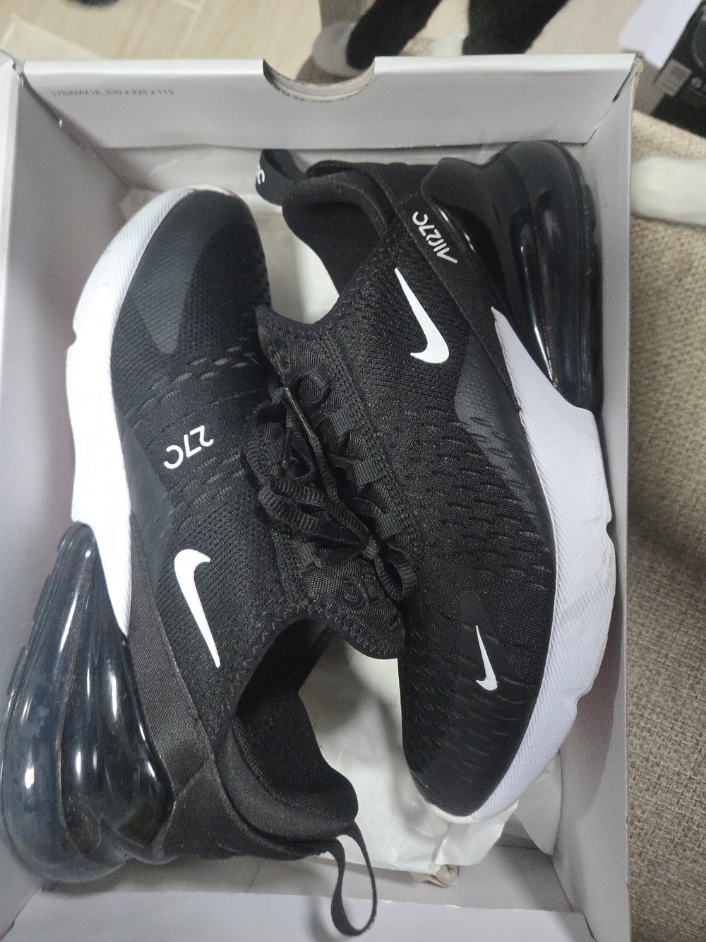 Nike Air Max 270 Black White Men's Running Shoes/ Womens 9.5